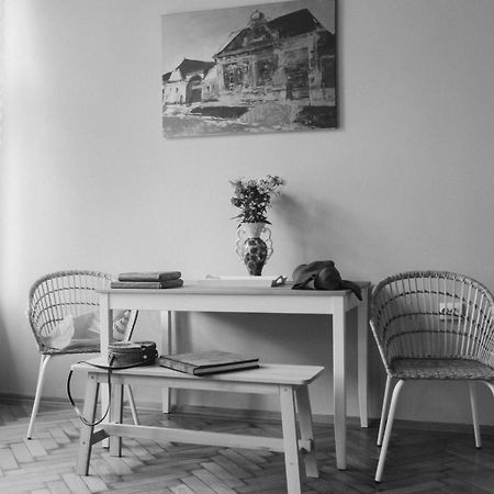 Love Nest Брашов Екстер'єр фото