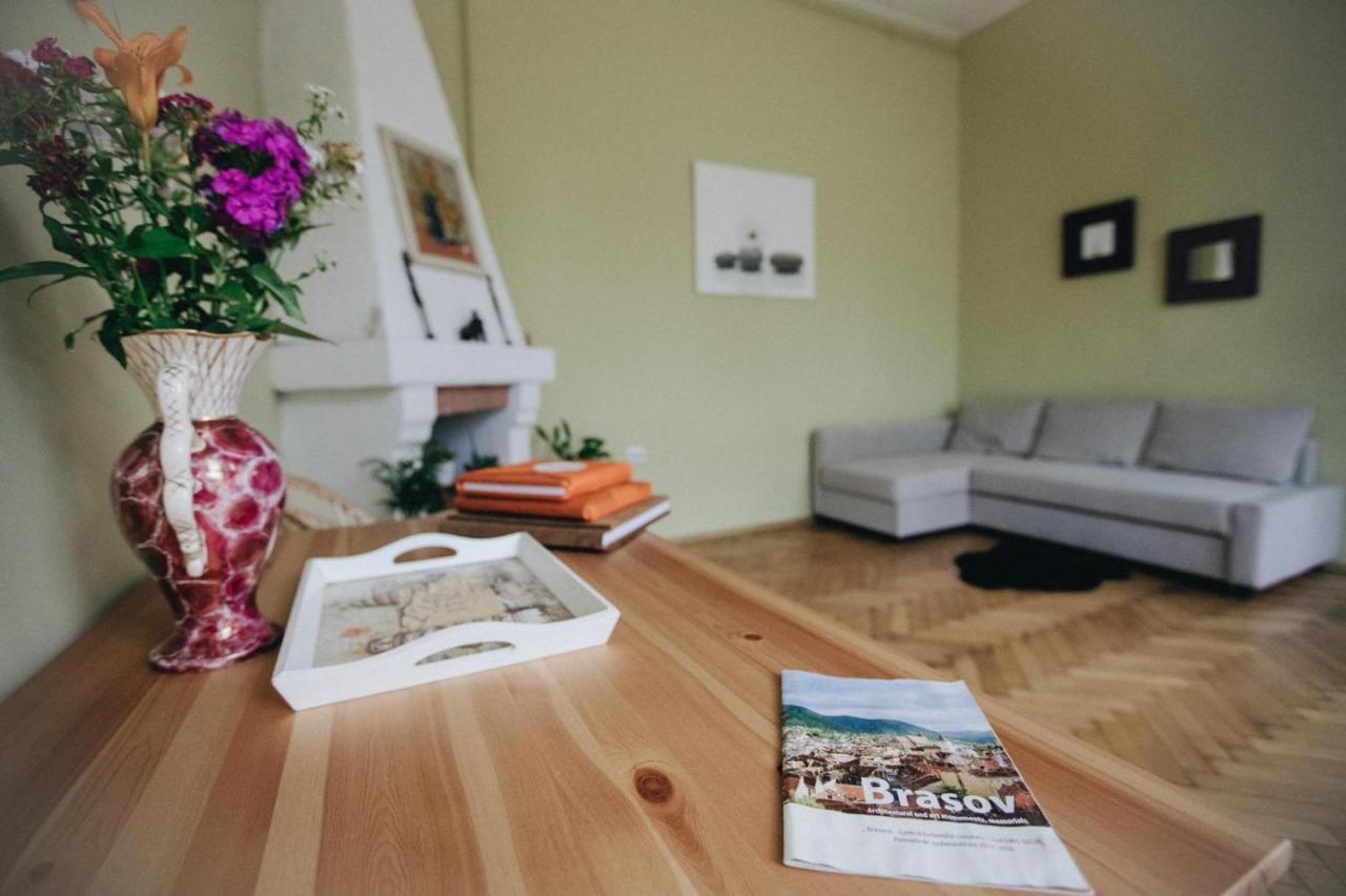 Love Nest Брашов Екстер'єр фото